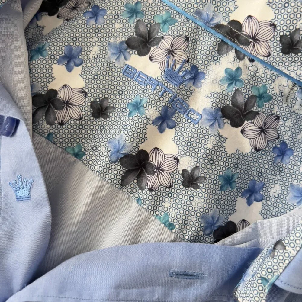 Bertigo Light Blue 100% Cotton Short Sleeve button shirt Men sz L